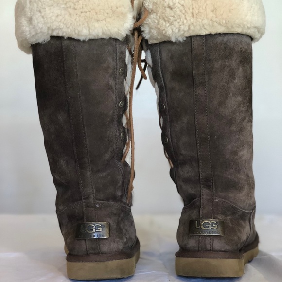 UGG Suede Winter Boots Style Upside - Picture 5 of 8